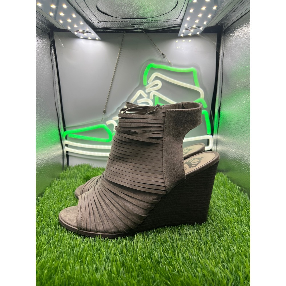 Fergalicious by Fergie Heather 2 Taupe Strappy Wedge Sandals Peep Toe Booti 10M